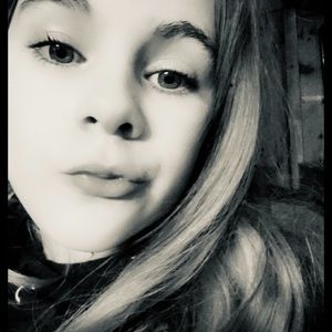 Meet your Posher, Robyn